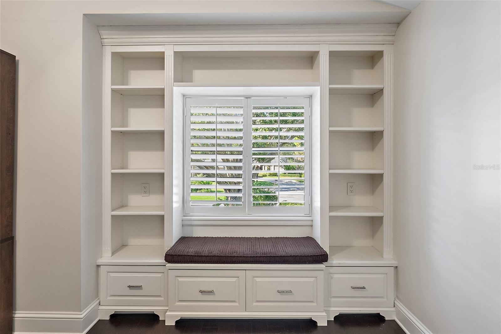 RIVERVIEW LANDINGS - Residential