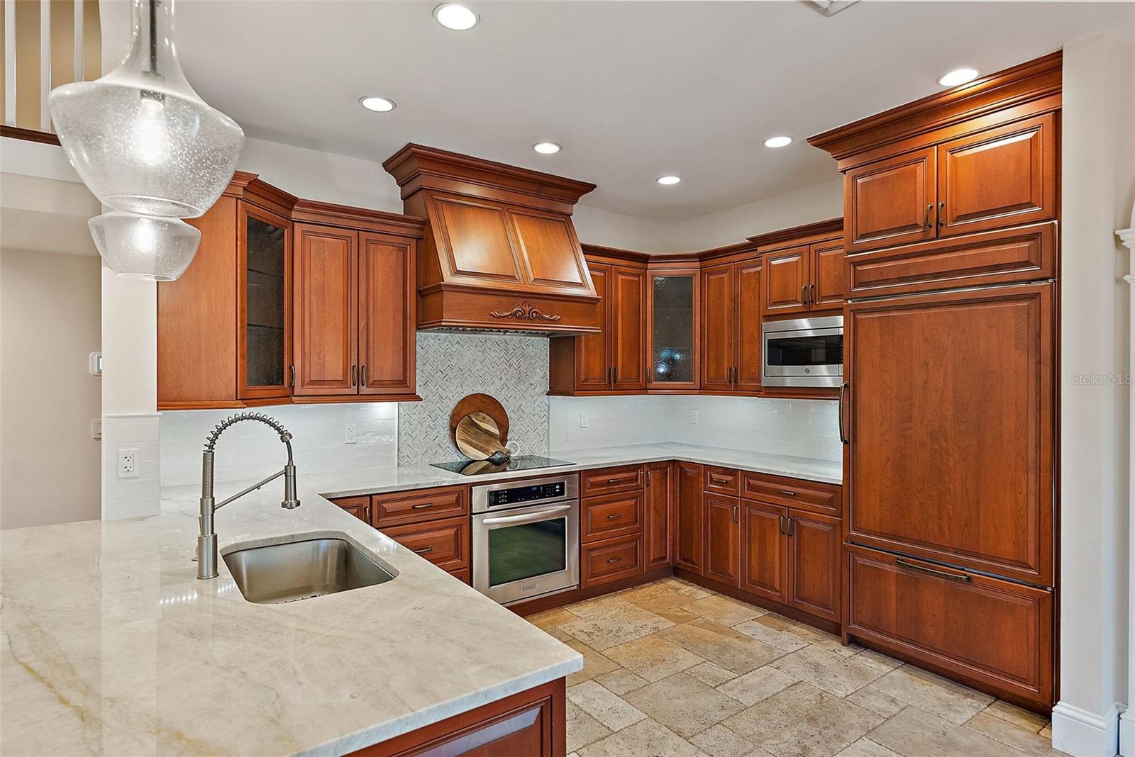 RIVERVIEW LANDINGS - Residential