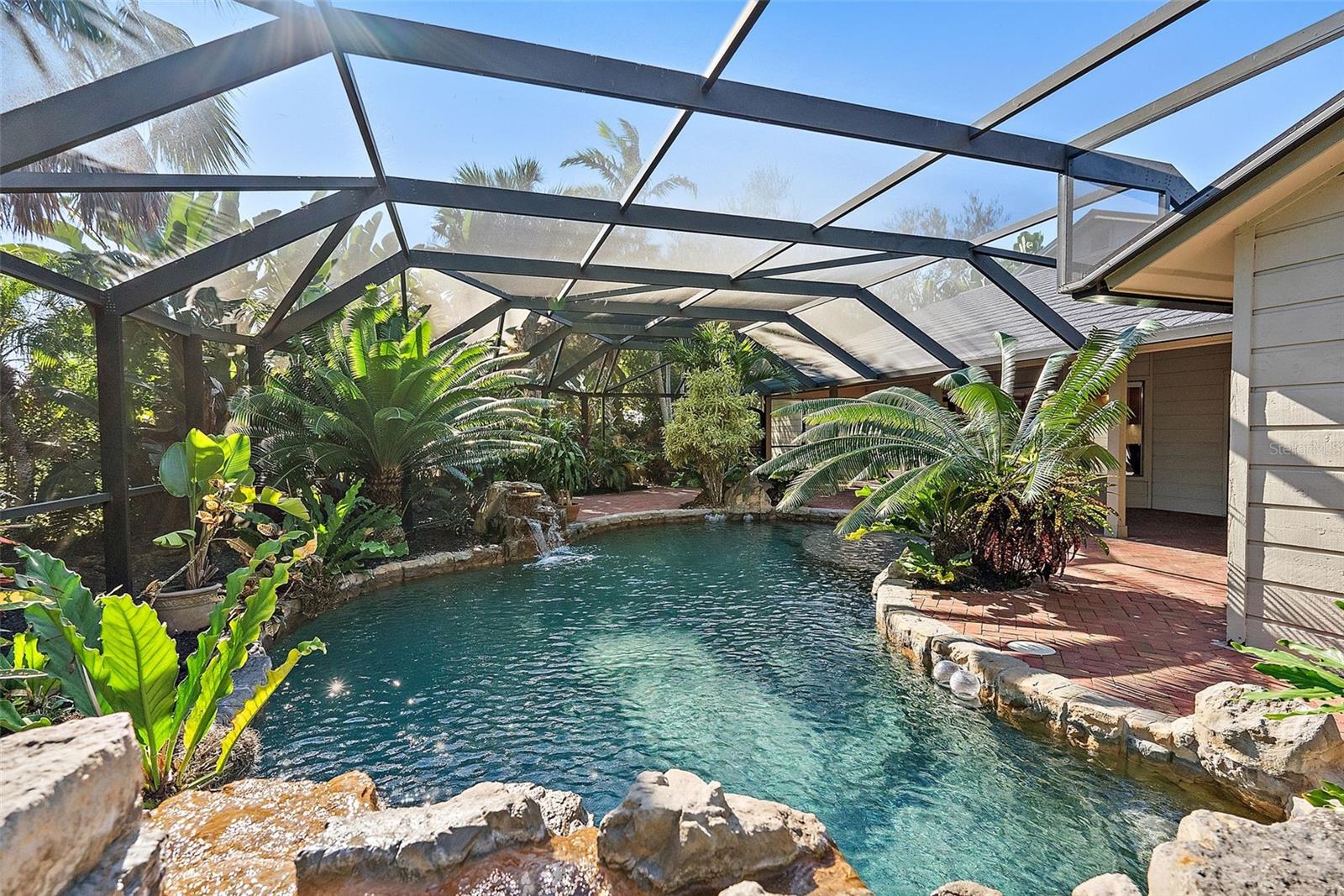 RIVERVIEW LANDINGS - Residential