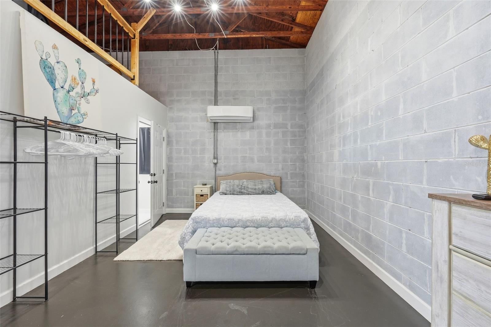 TAVARES MARTIN HOMESTEAD - Residential