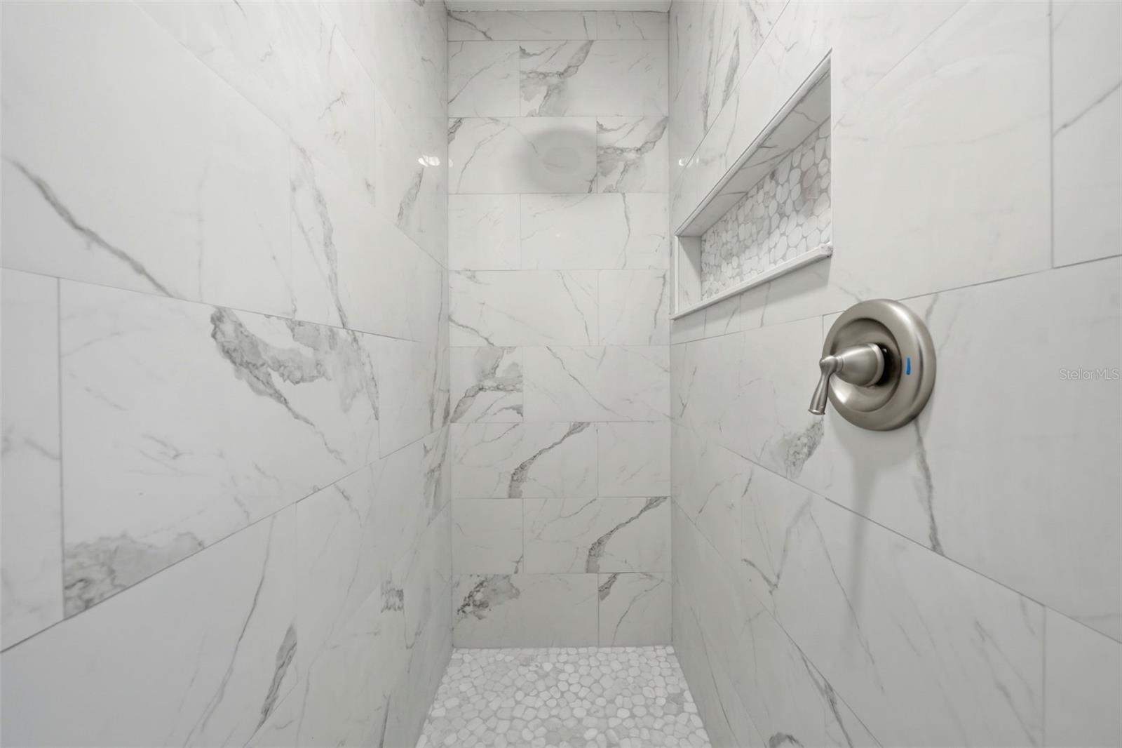 TAVARES MARTIN HOMESTEAD - Residential