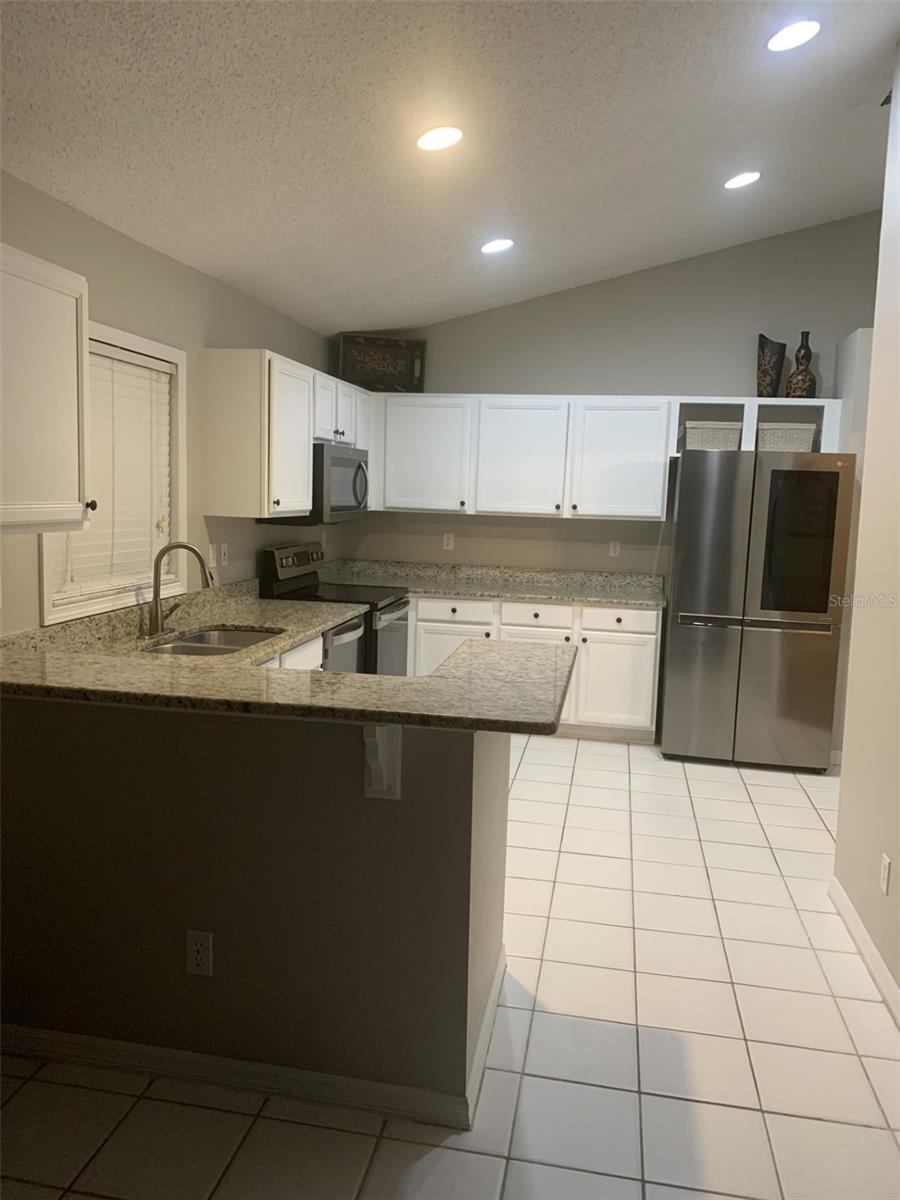 HEATHROW, CARRINGTON PARK - Residential