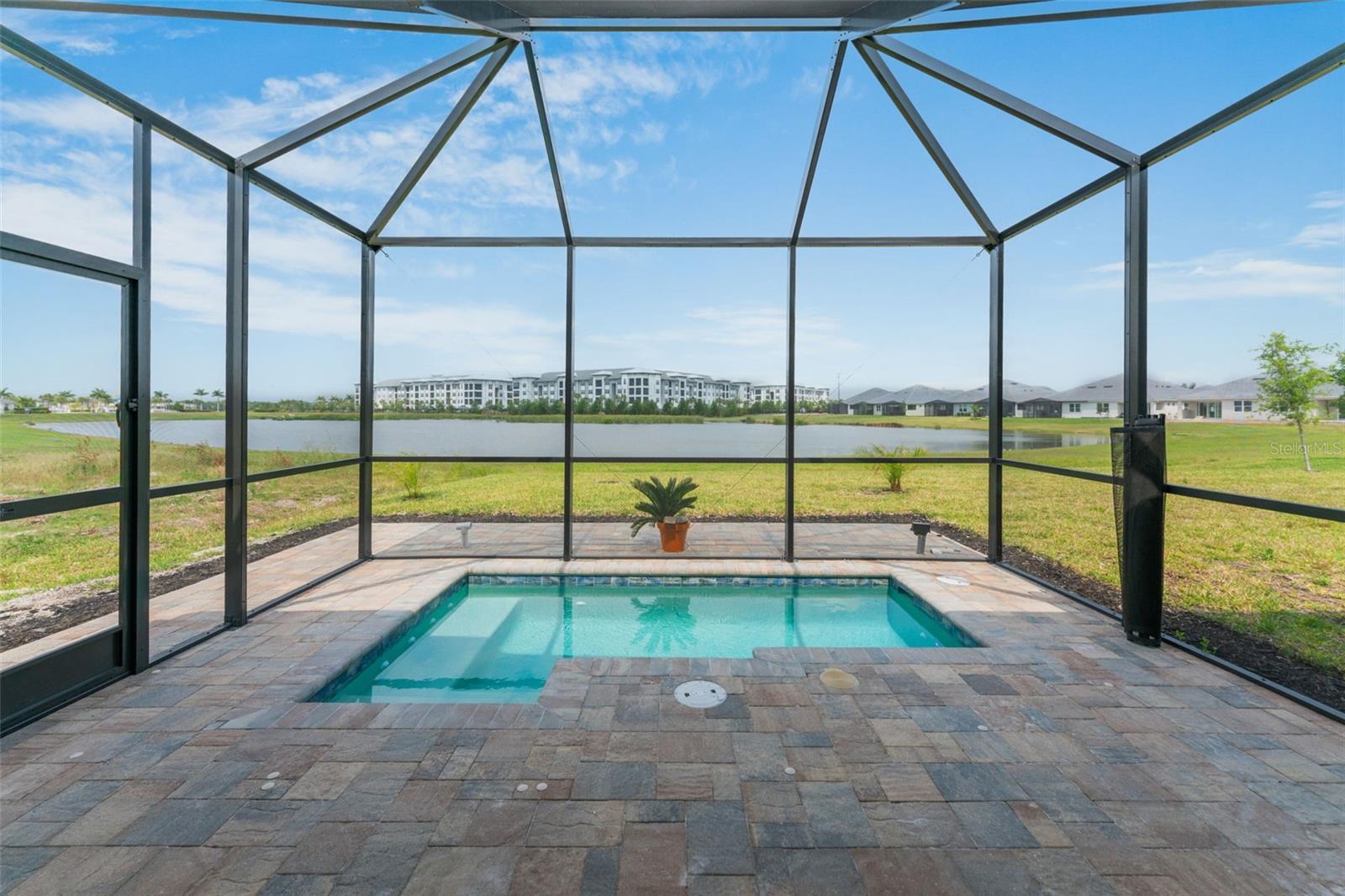 133 VAN GOGH COVE