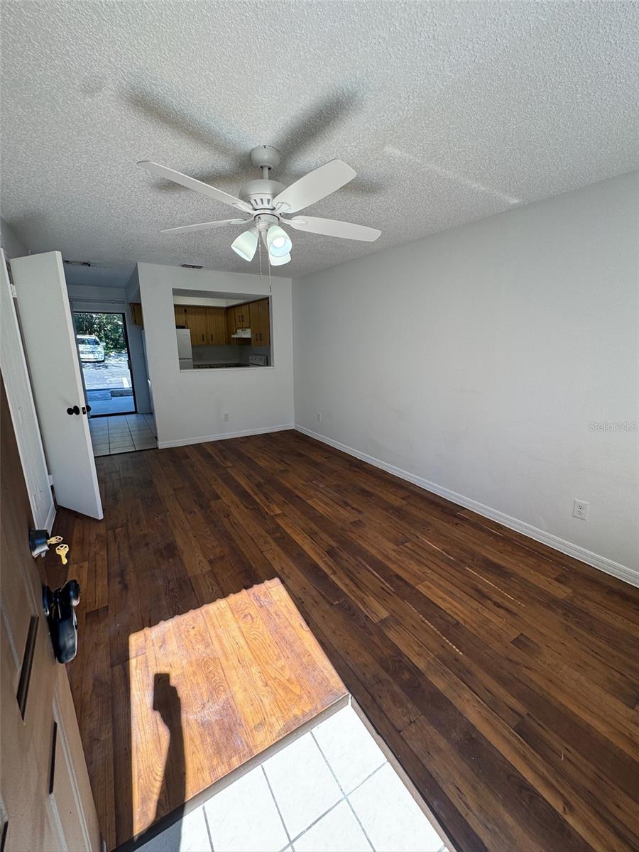 14TH STREET TOWNHOMES - Residential Lease