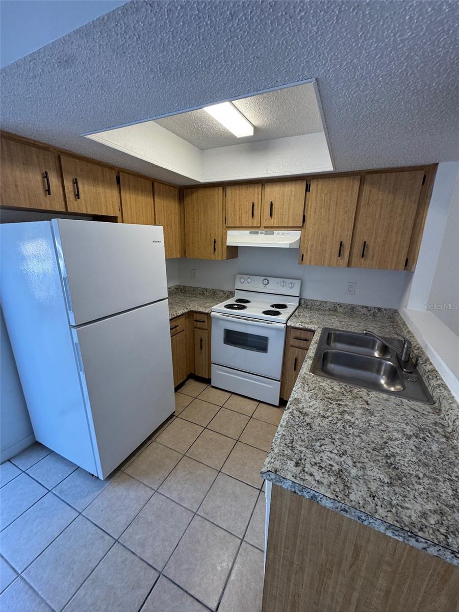 14TH STREET TOWNHOMES - Residential Lease