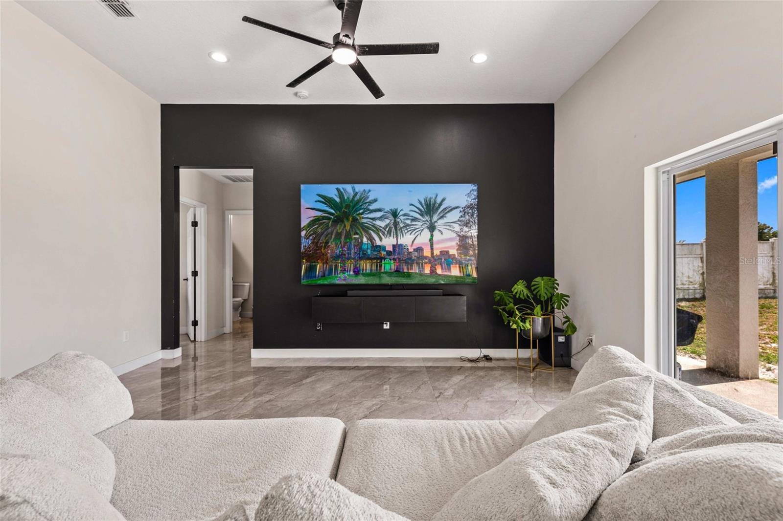 DELTONA LAKES UNIT 36 - Residential