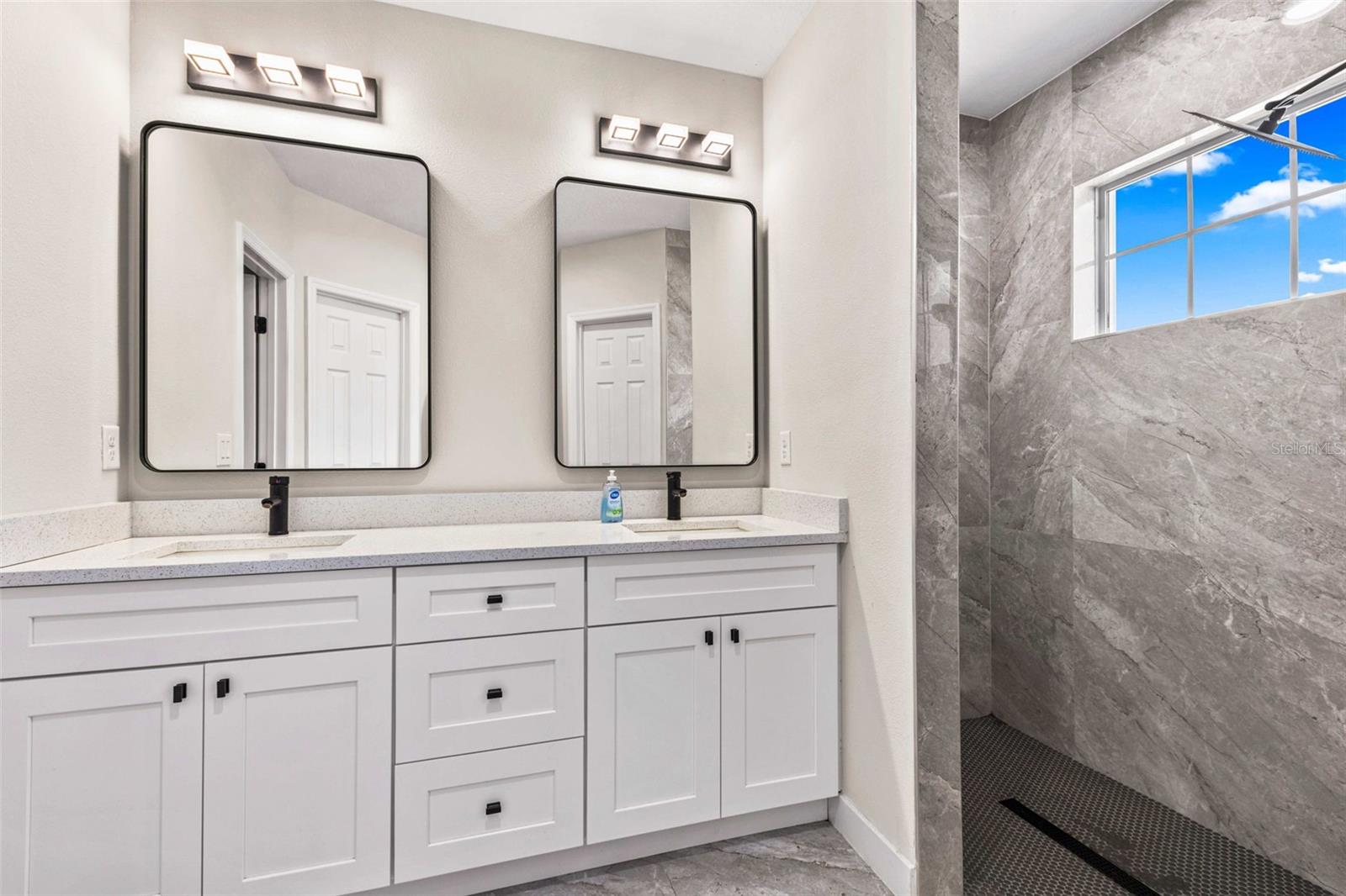 DELTONA LAKES UNIT 36 - Residential