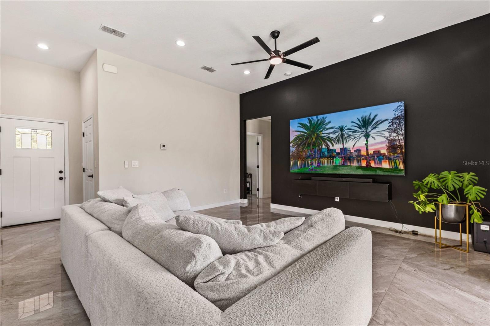 DELTONA LAKES UNIT 36 - Residential