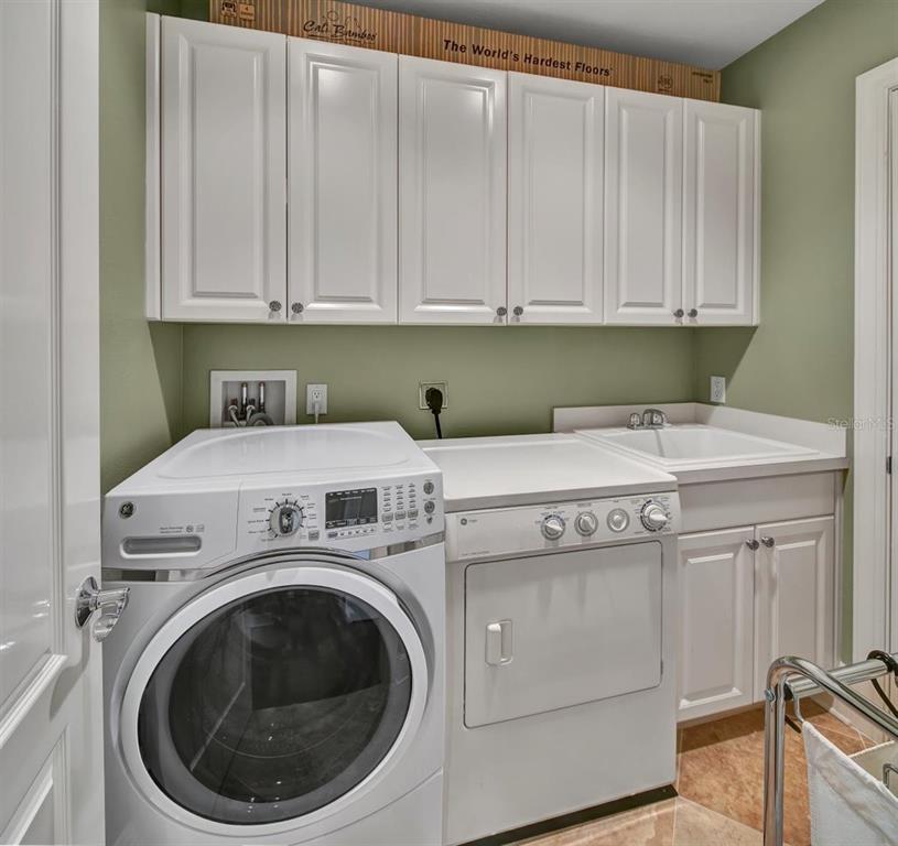 BELLE HARBOR CONDO - Residential