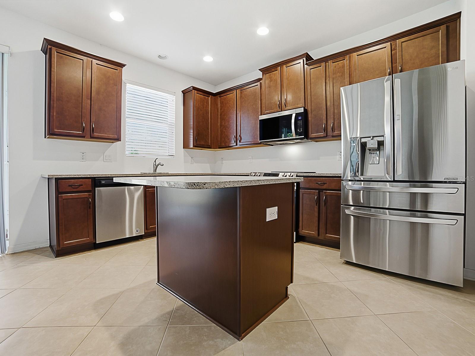 WATERSIDE POINTE PHASE 3 - Residential