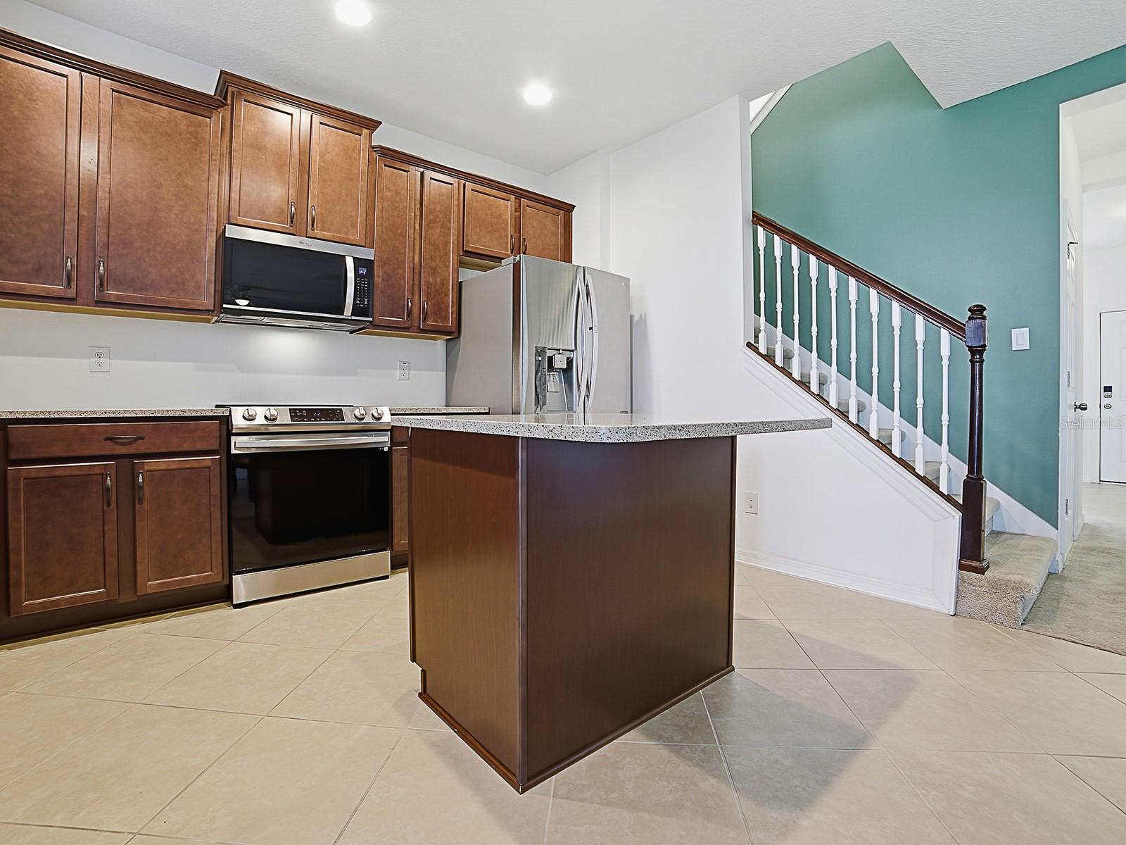 WATERSIDE POINTE PHASE 3 - Residential