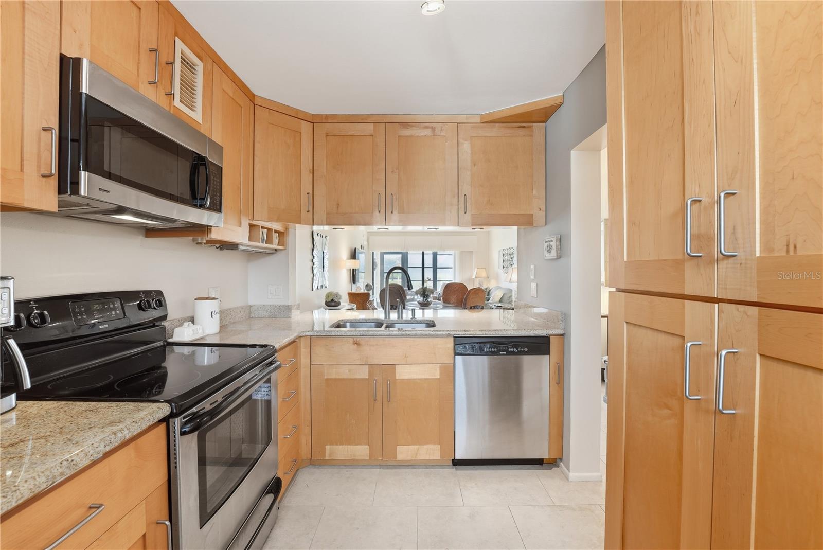 WESTRIDGE CONDO PH 01 - Residential