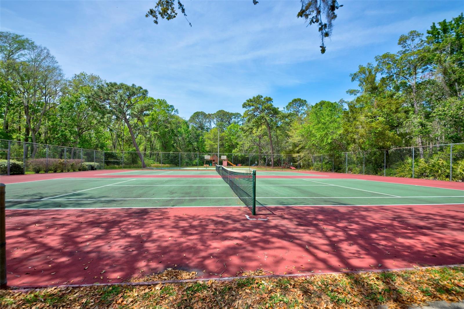 LAKE IN THE WOODS PH V - Residential