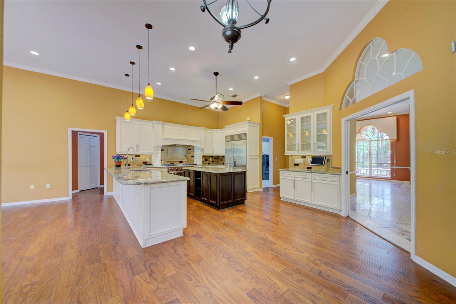 LAKE IN THE WOODS PH V - Residential