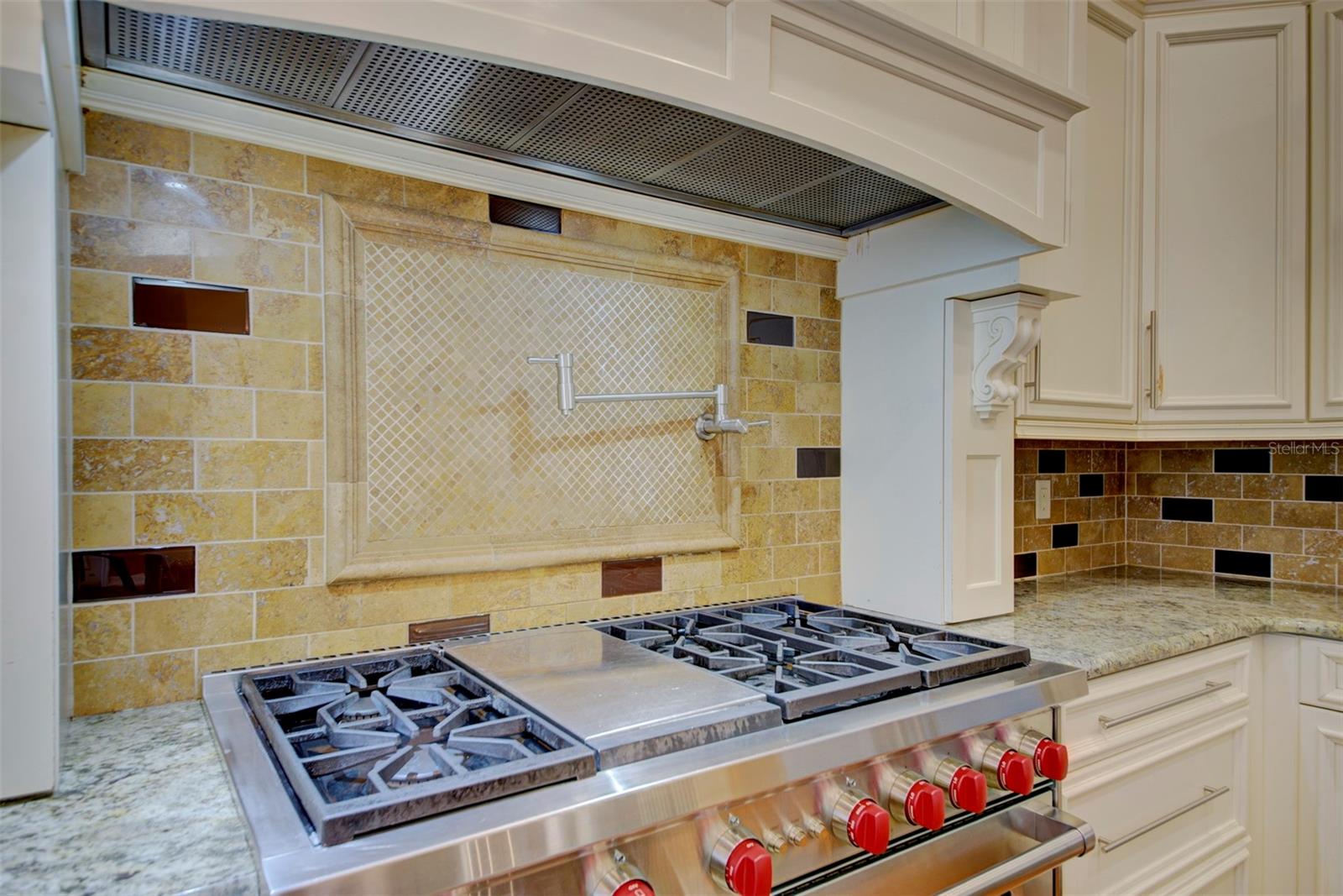 LAKE IN THE WOODS PH V - Residential