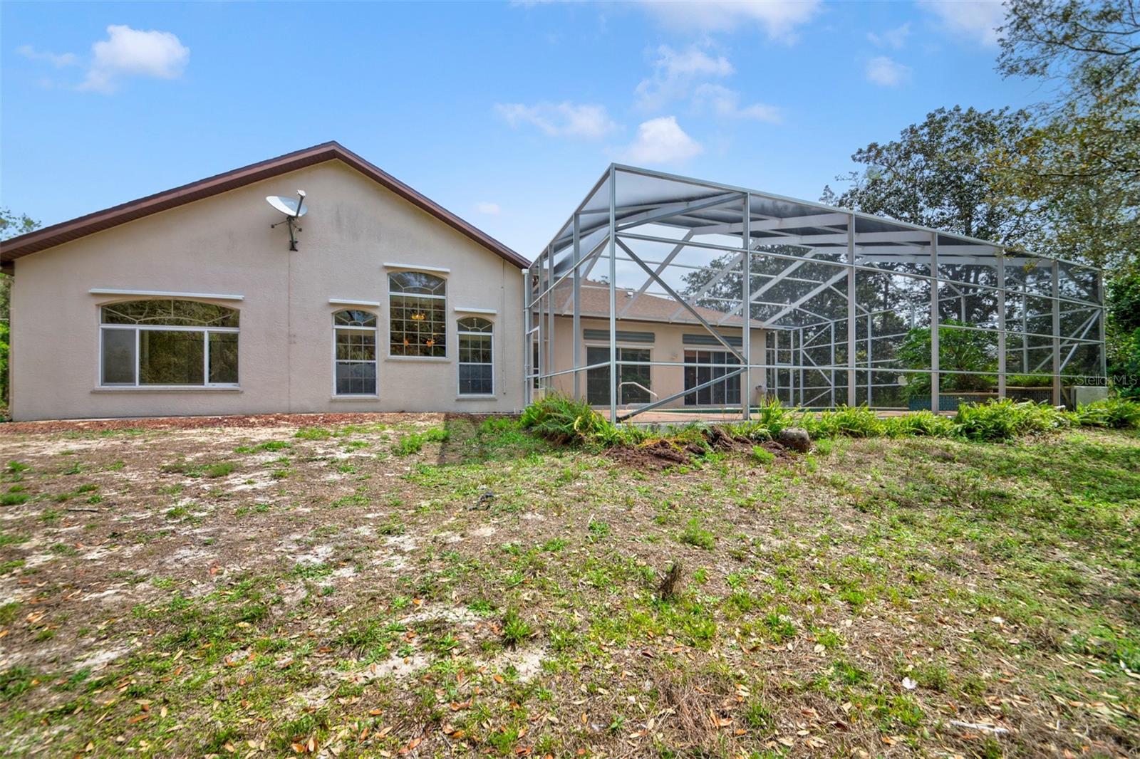 LAKE IN THE WOODS PH V - Residential