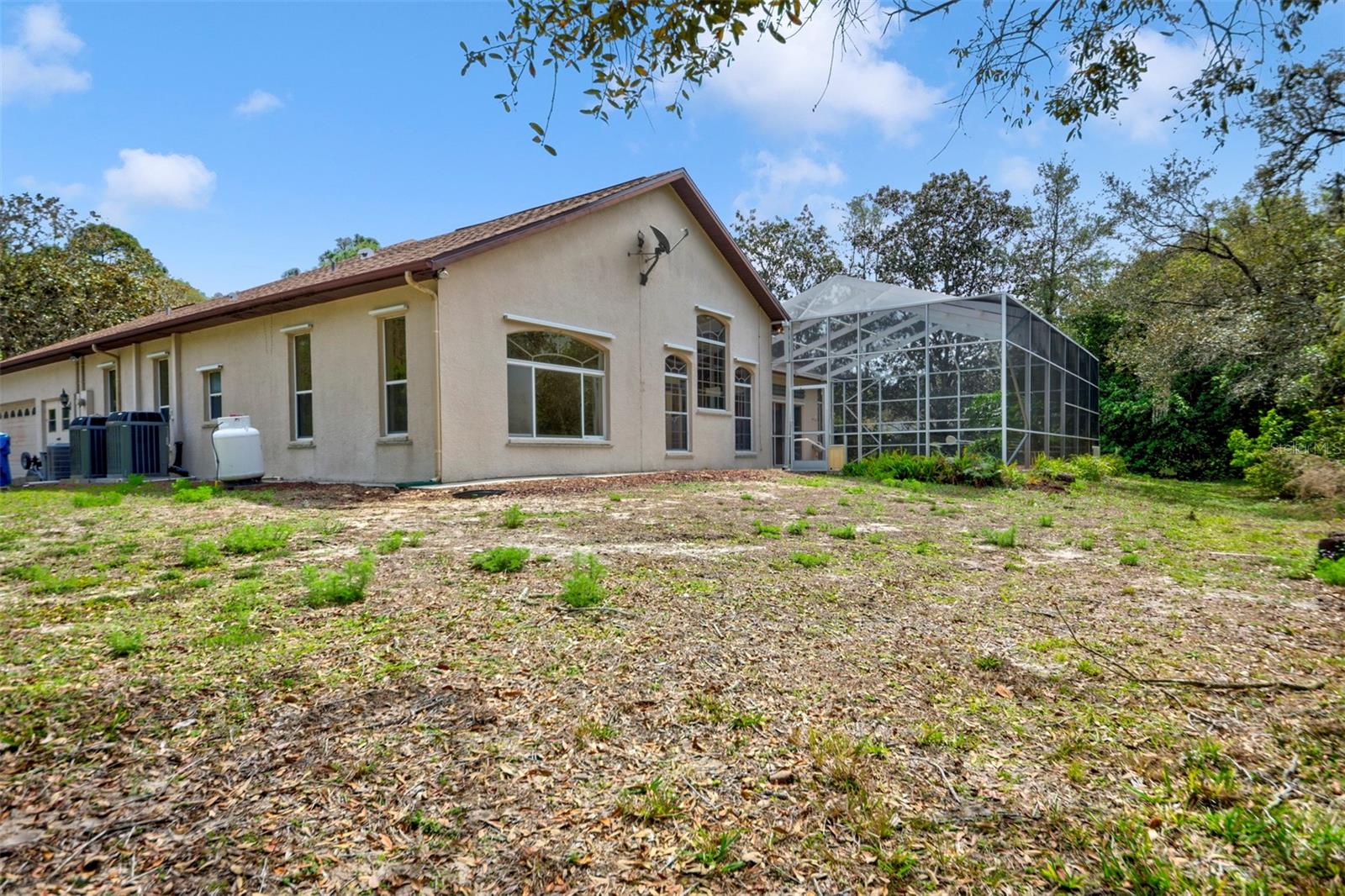 LAKE IN THE WOODS PH V - Residential