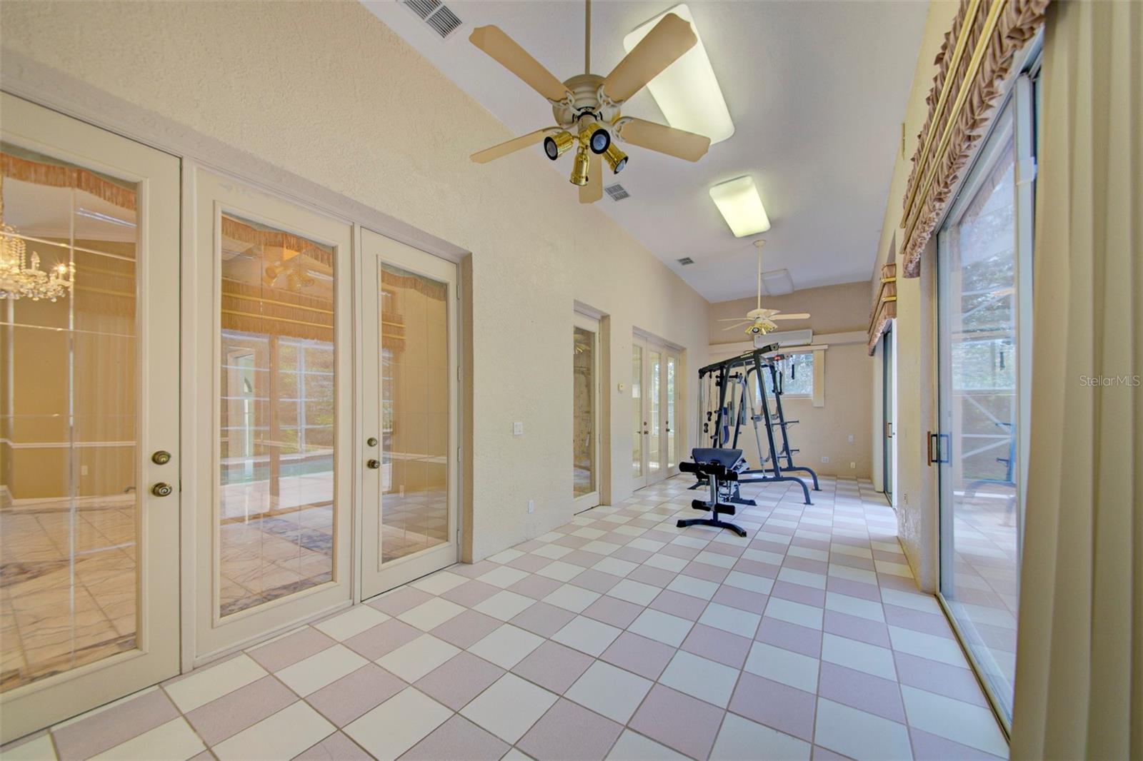 LAKE IN THE WOODS PH V - Residential