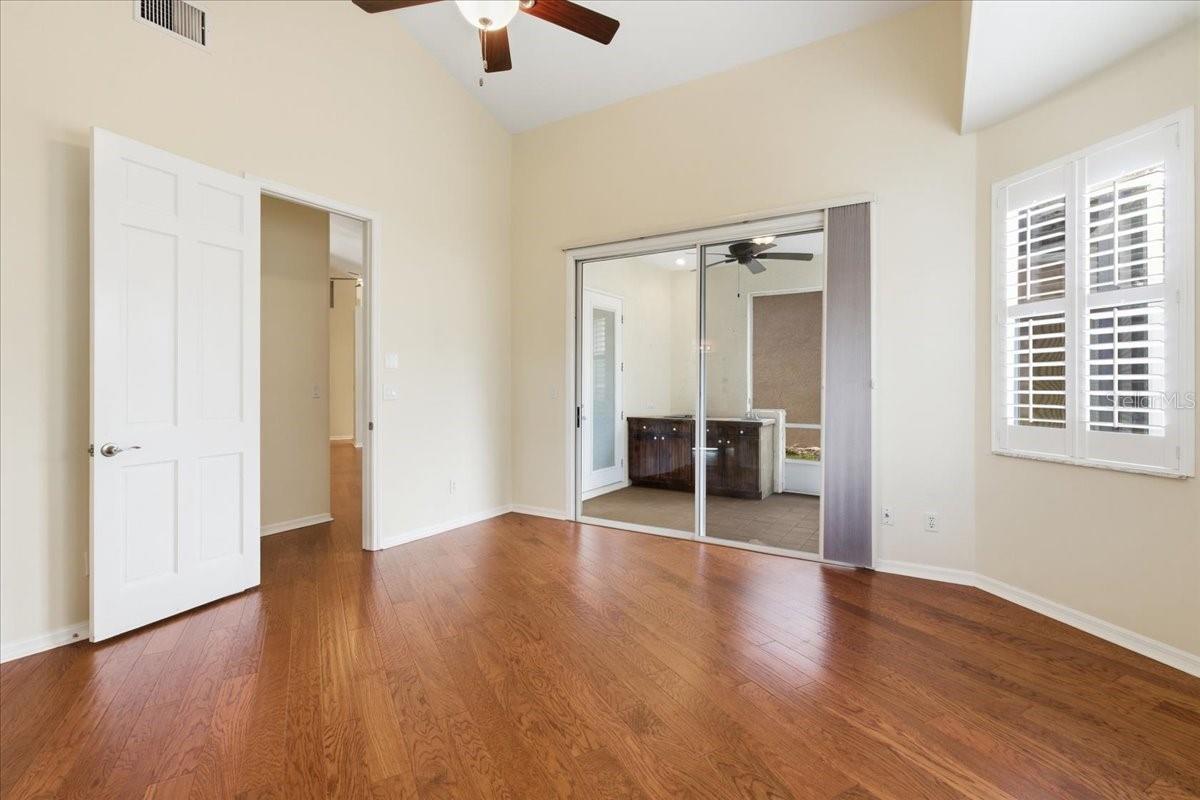 RIVER HILLS / FAIRWAY ONE - Residential