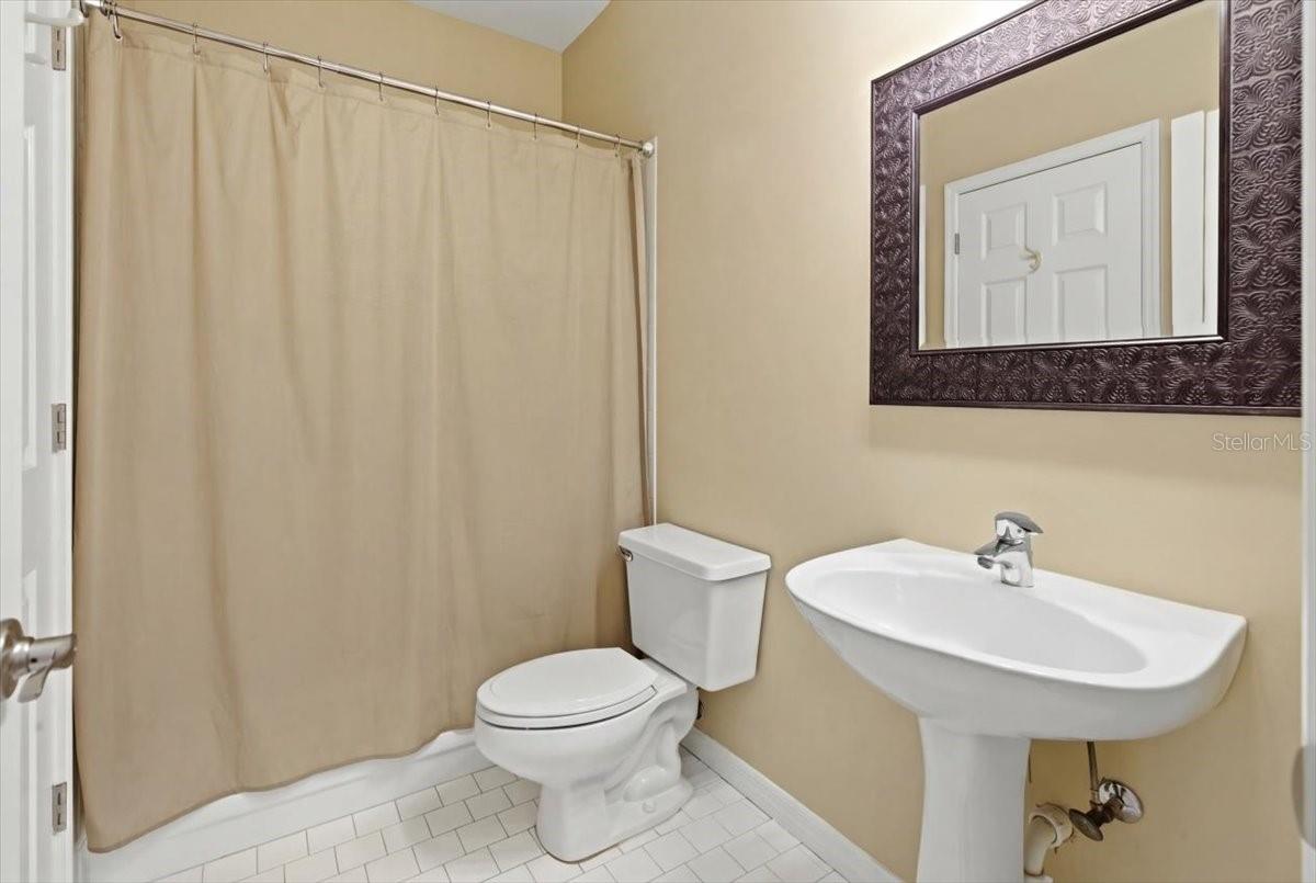 RIVER HILLS / FAIRWAY ONE - Residential