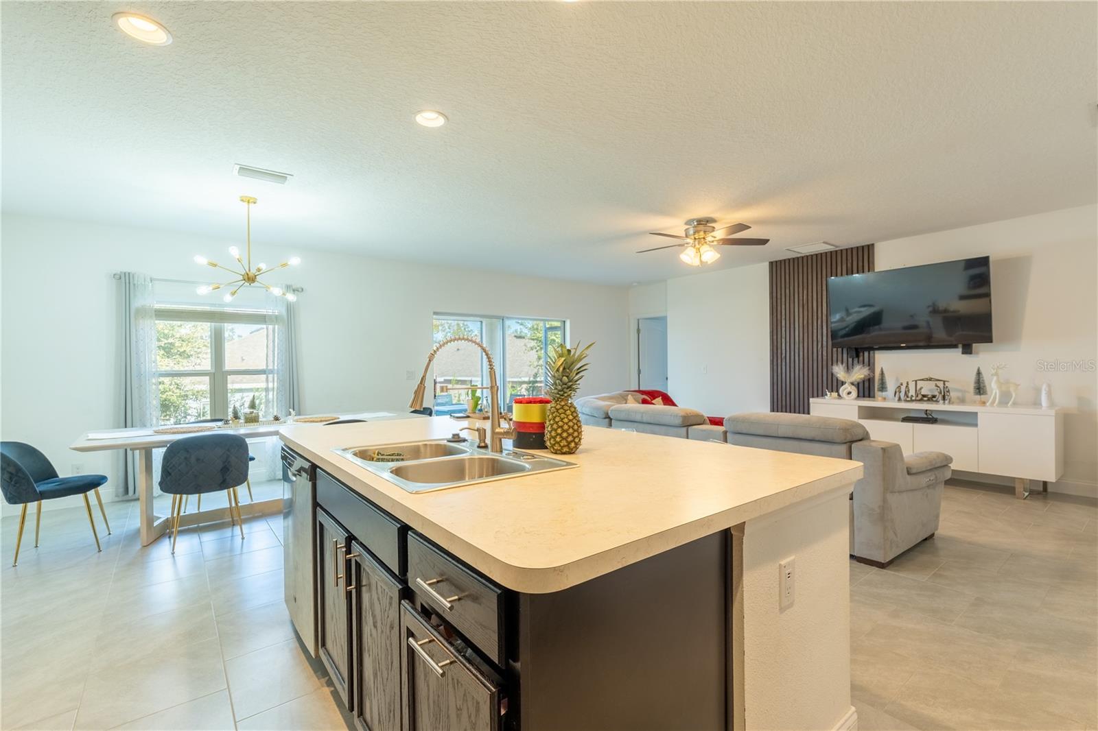 CYPRESS OAKS PH II - Residential Lease