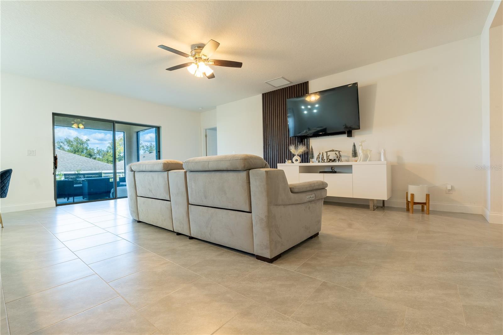 CYPRESS OAKS PH II - Residential Lease