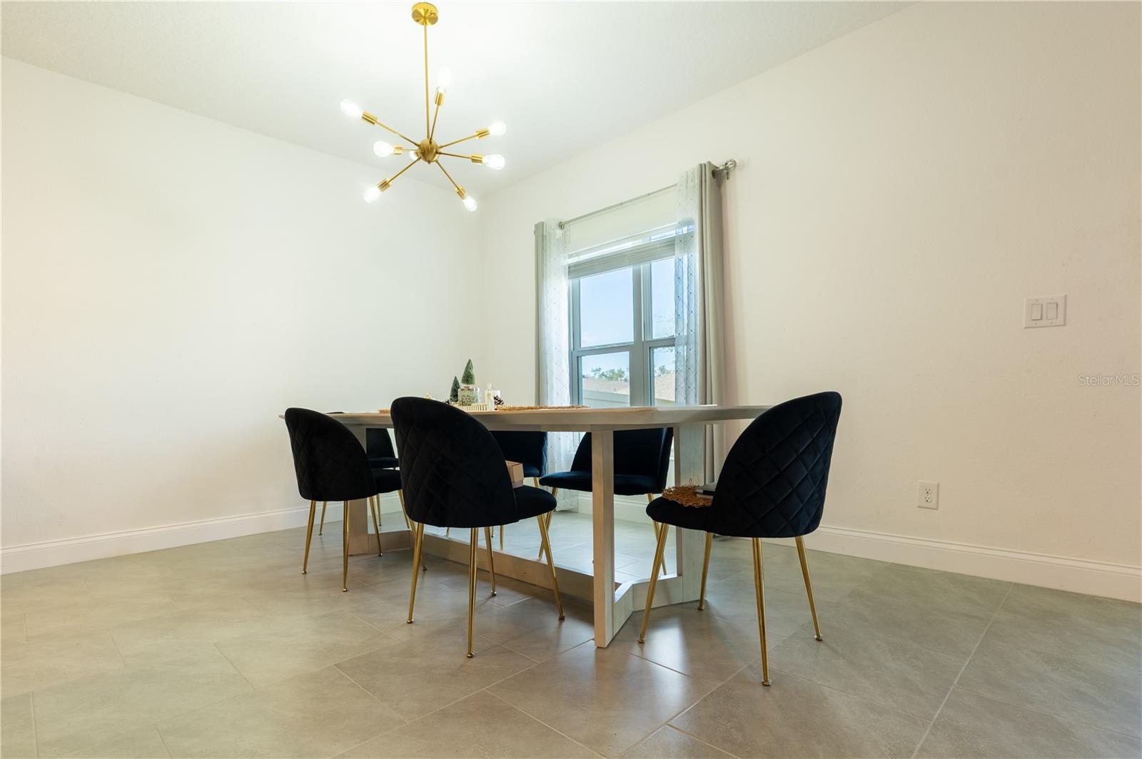 CYPRESS OAKS PH II - Residential Lease