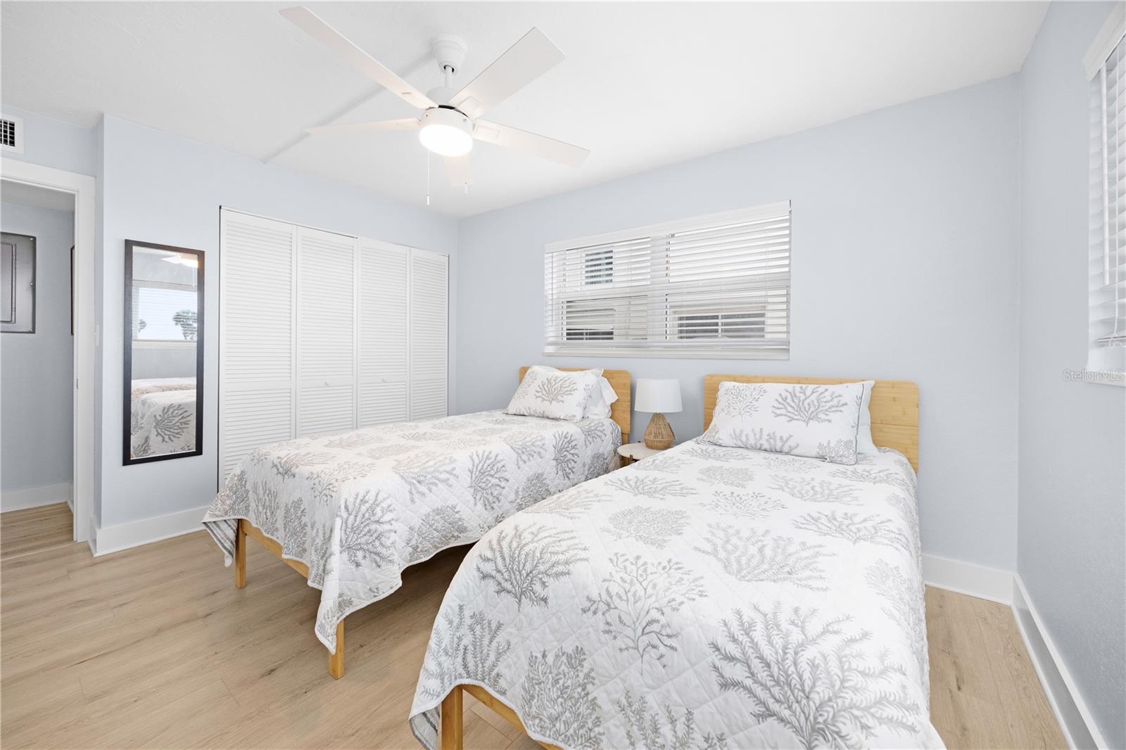 SUNSET CONDO - Residential