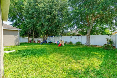 A home in DELAND