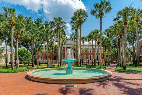 A home in DELAND