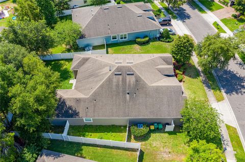 A home in DELAND