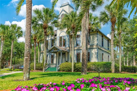 A home in DELAND