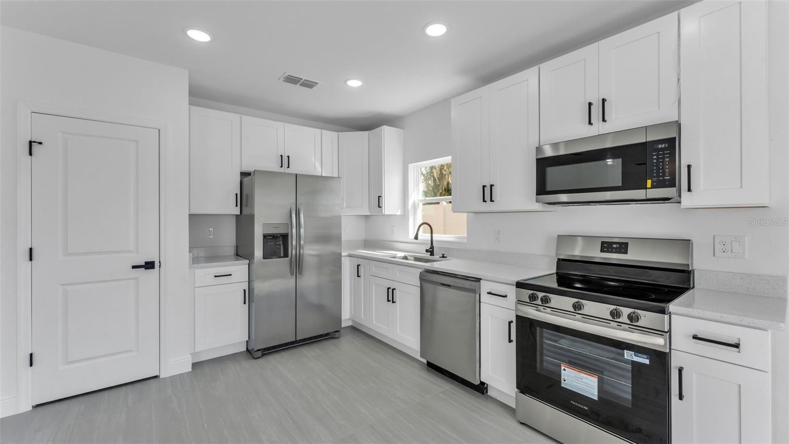 LINCOLN SUB - Residential