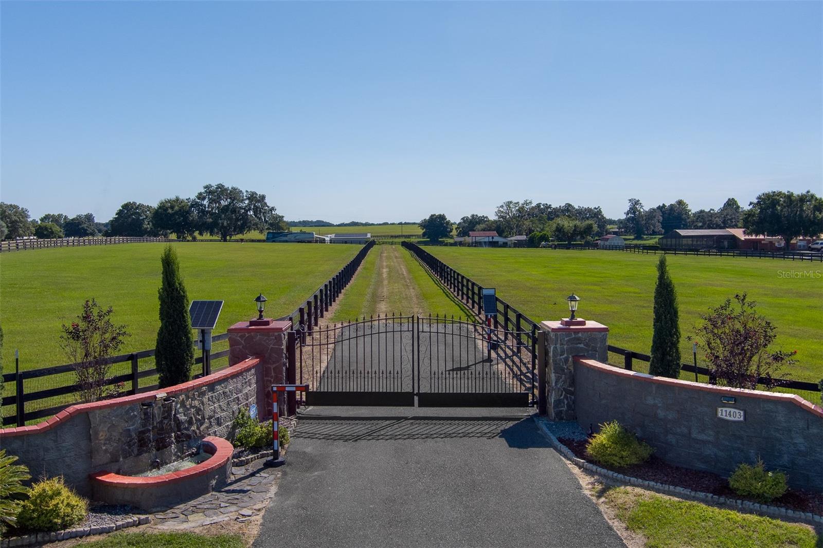 CARDINAL HILL COMPLEX - Residential