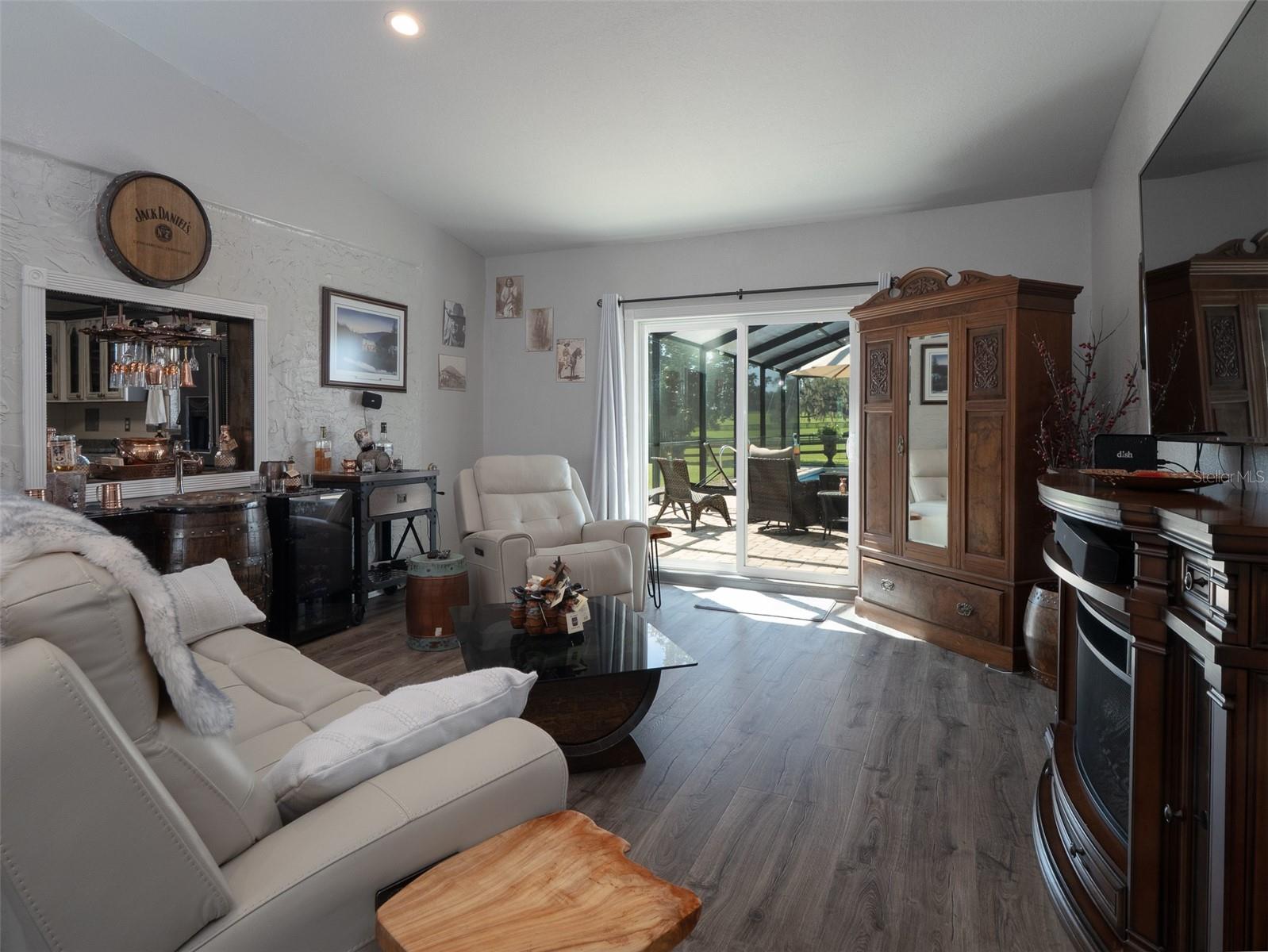 CARDINAL HILL COMPLEX - Residential