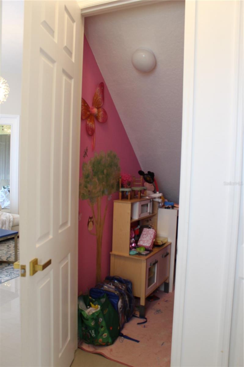 BELLALAGO PH 4P - Residential