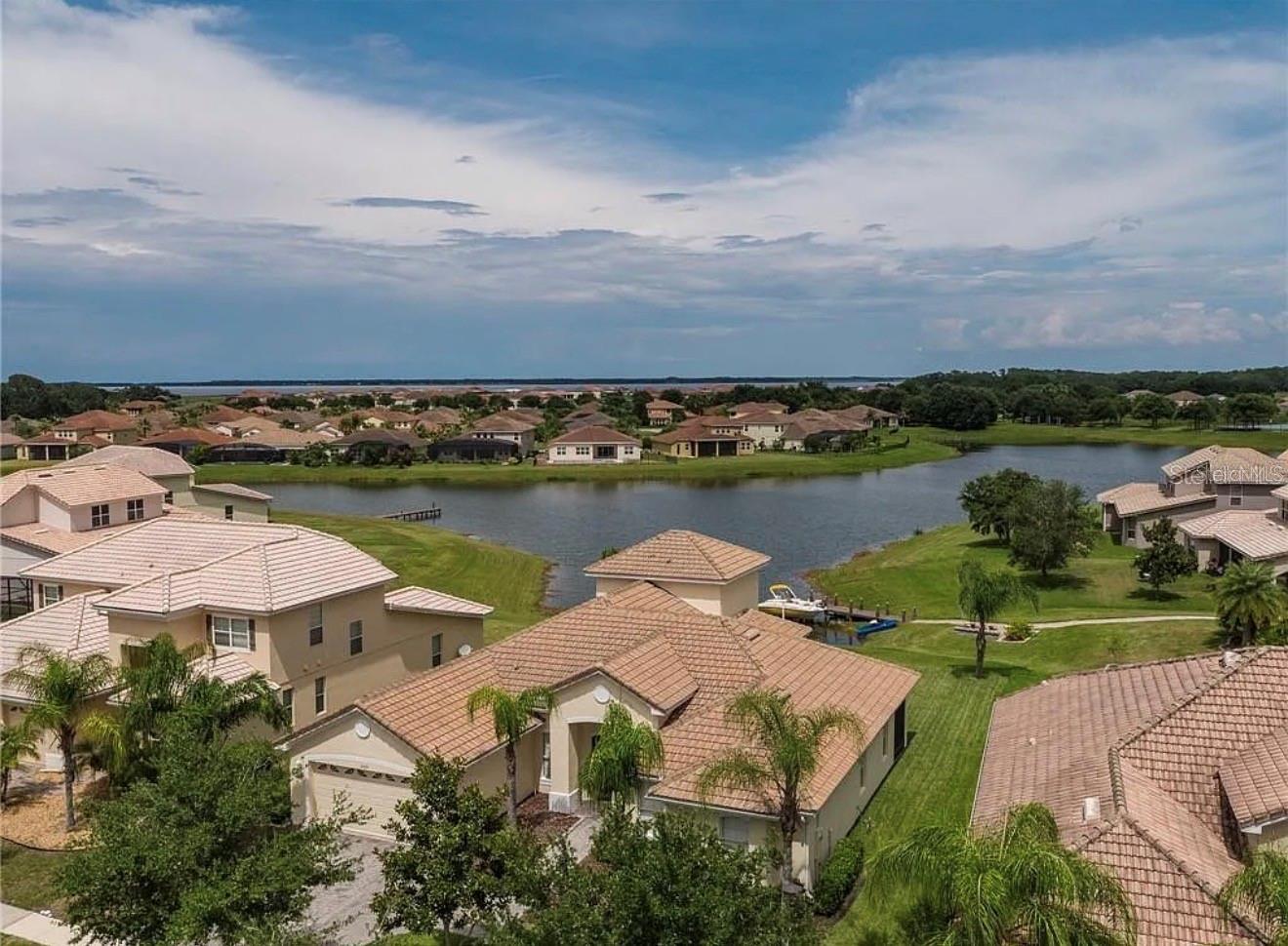 BELLALAGO PH 4P - Residential