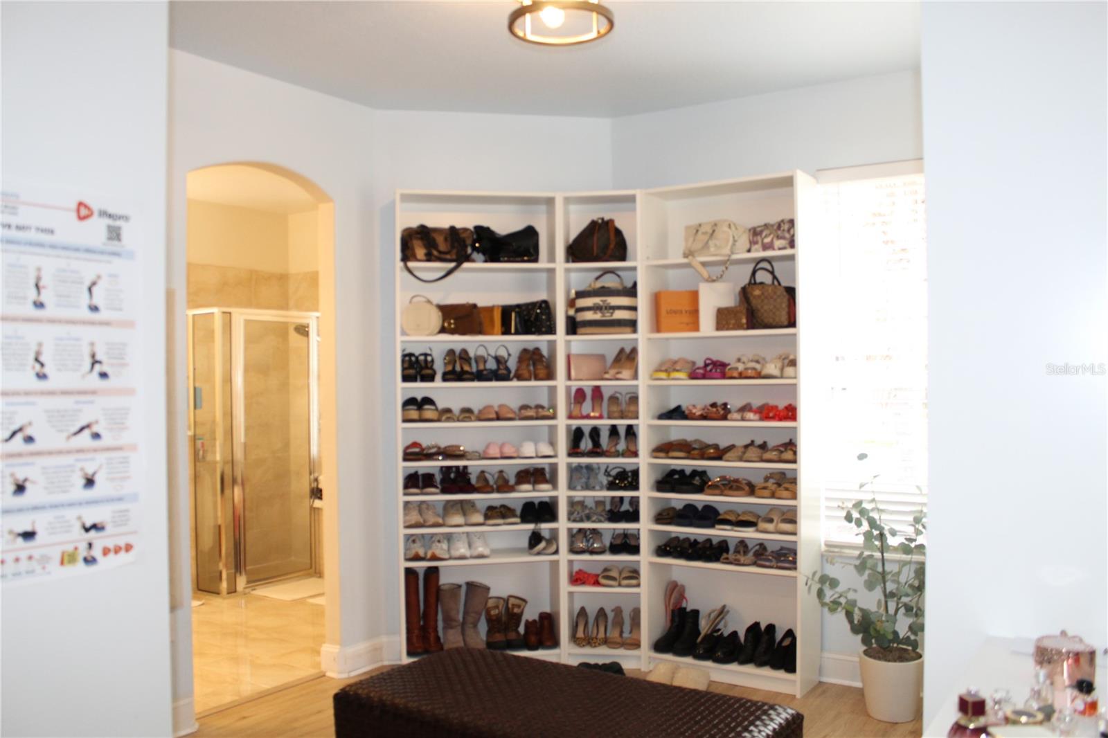 BELLALAGO PH 4P - Residential