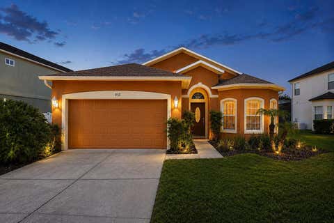 Photo of 872 Sussex Drive, Davenport, FL 33896 (MLS # O6414632)