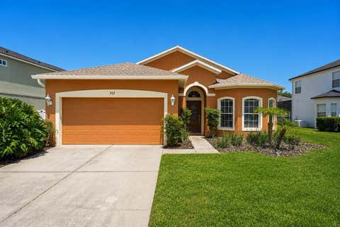 Photo of 872 Sussex Drive, Davenport, FL 33896 (MLS # O6414632)