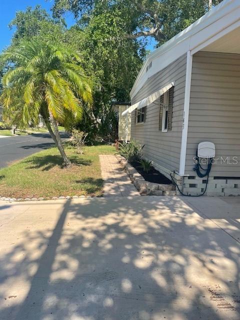 143 FOREST LANE 14