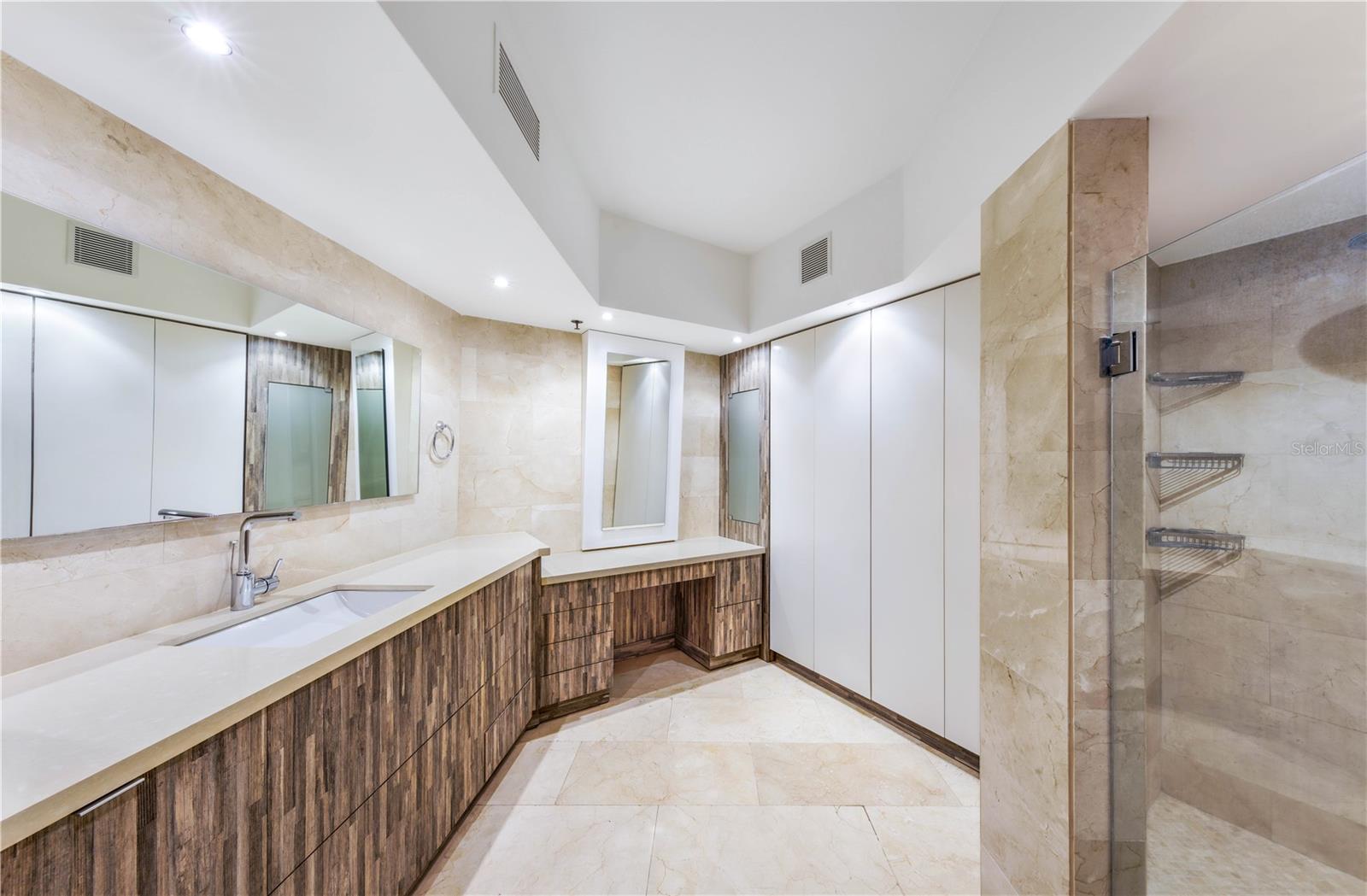 CONDADO - Residential