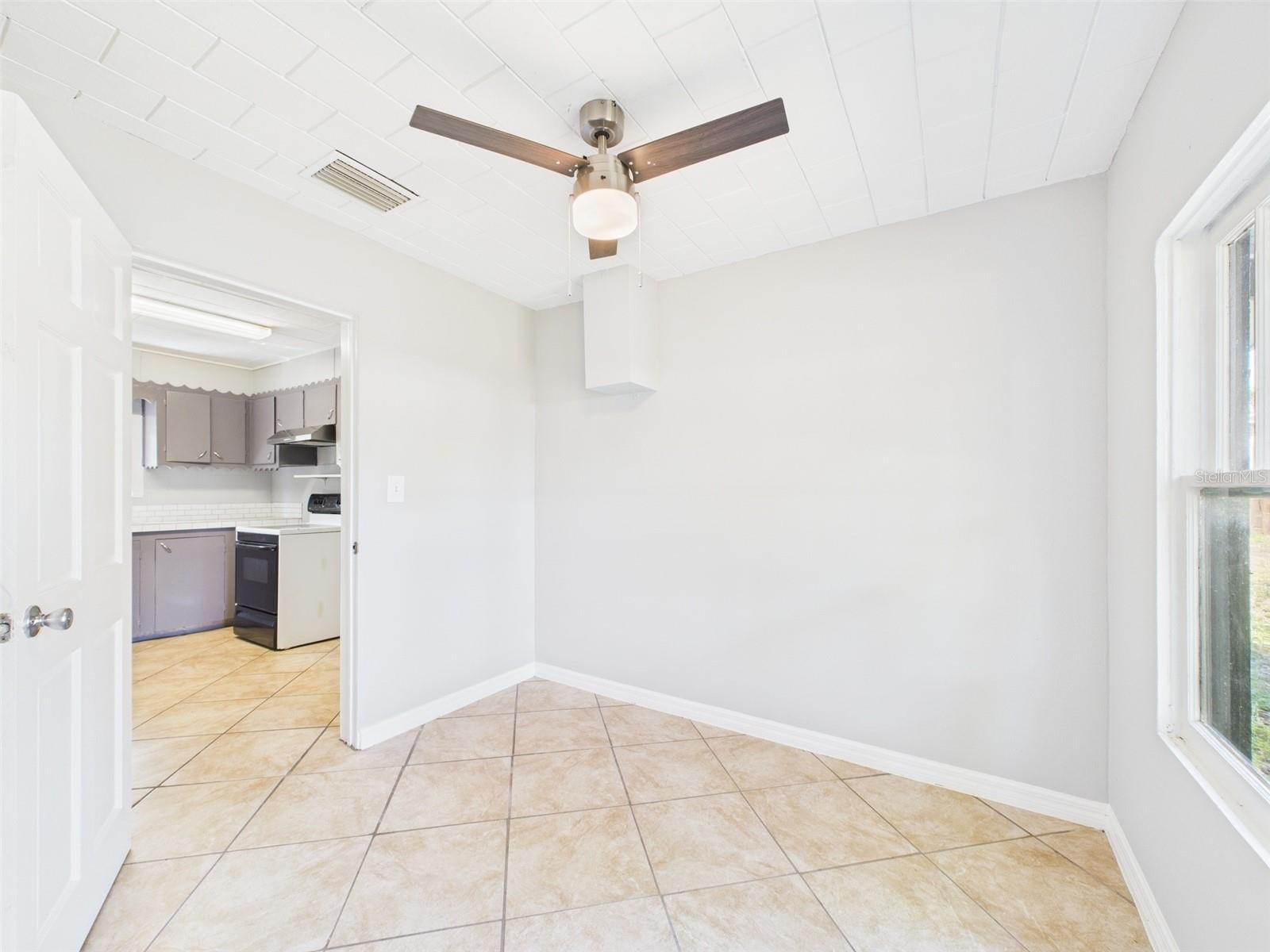 WAVERLY MANOR - Residential