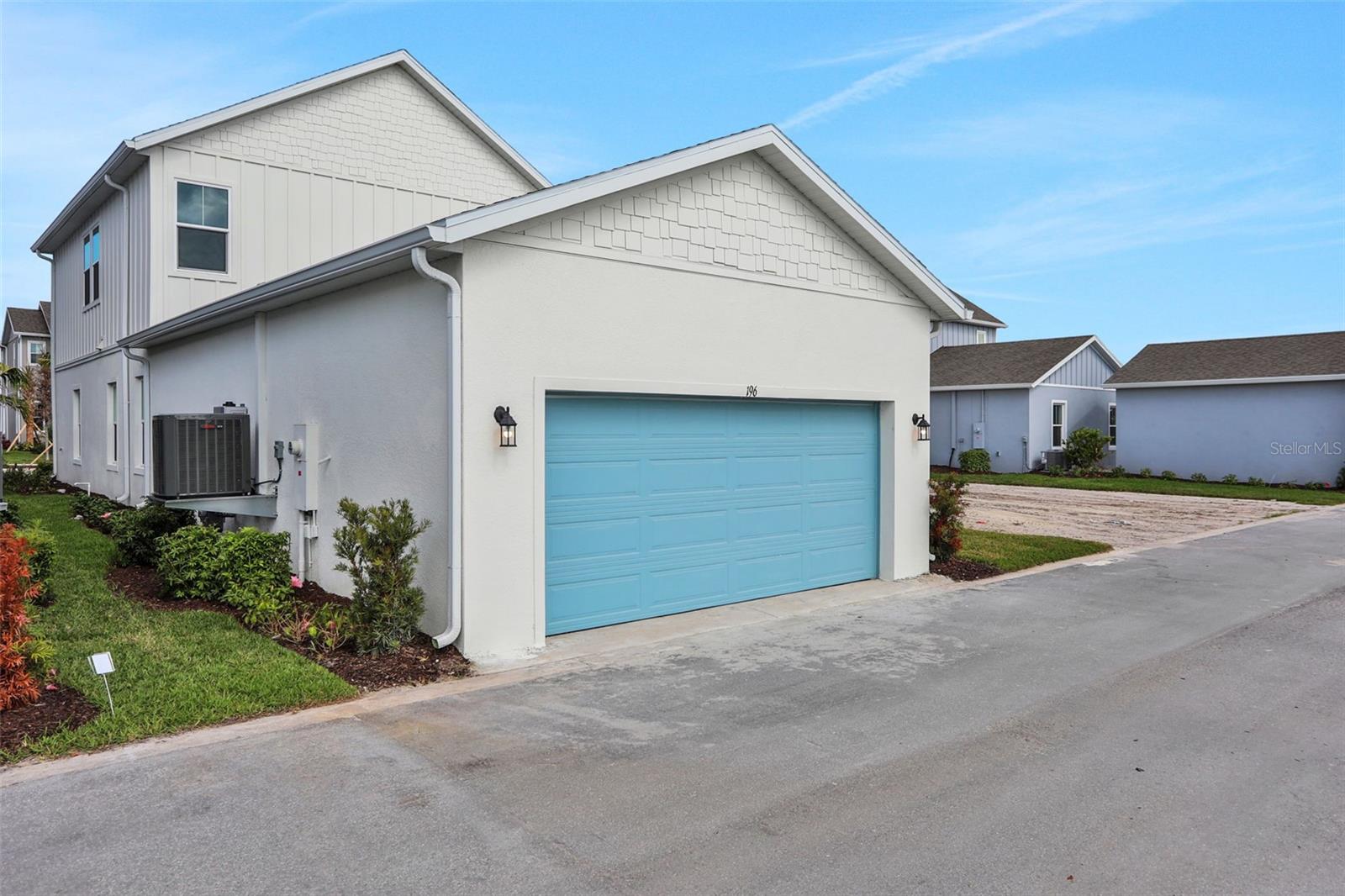 BUNGALOW WALK LAKEWOOD RANCH NEIGHBORHOOD - Residential