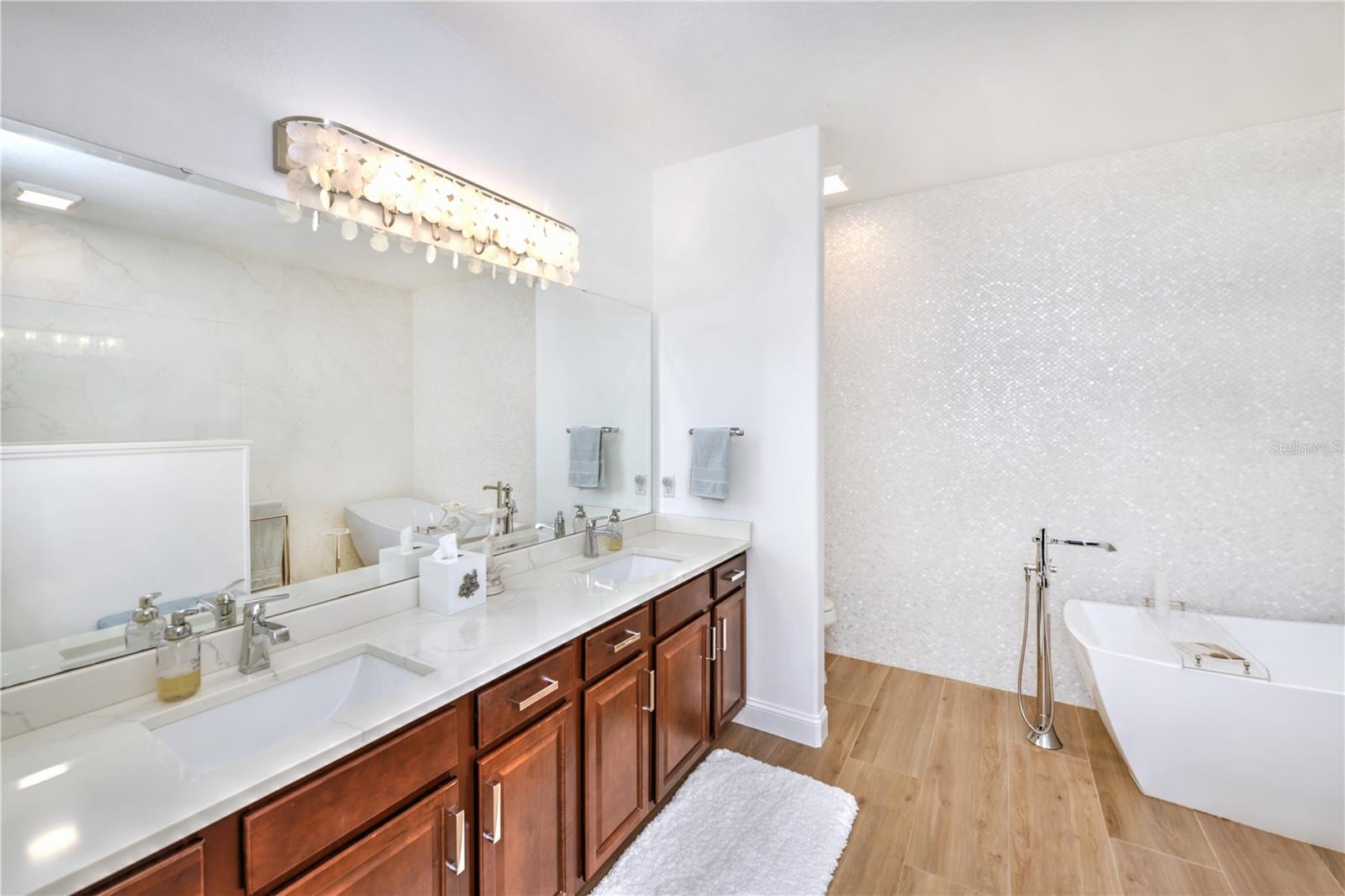 VENETIAN BAY PH 1B UNIT 02 - Residential