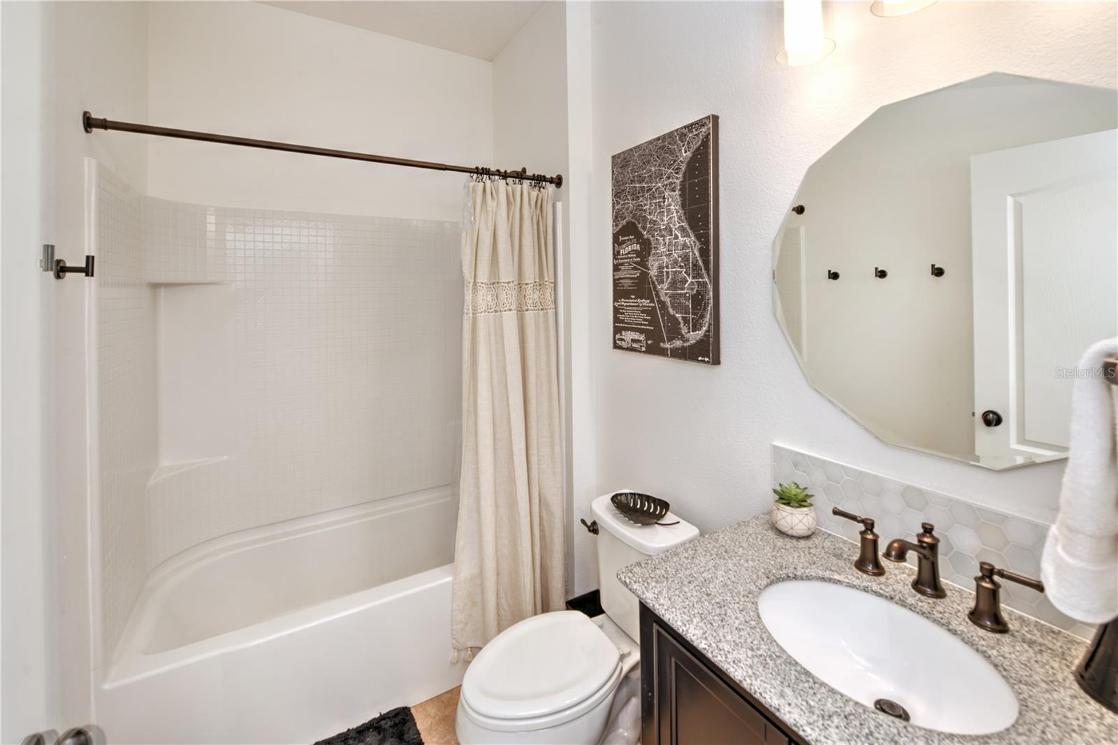 VENETIAN BAY PH 1B UNIT 02 - Residential