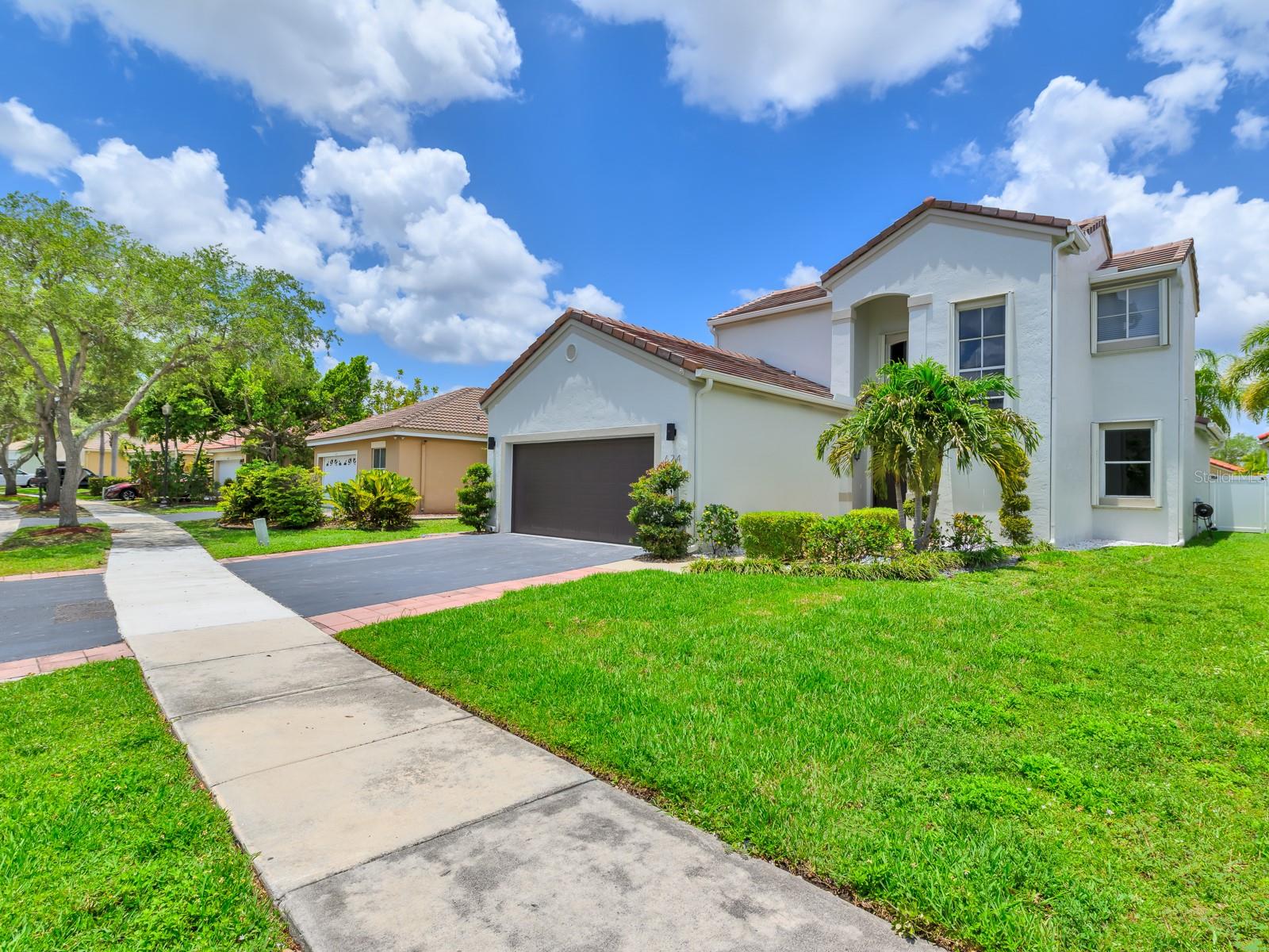 624 NE STANTON DRIVE