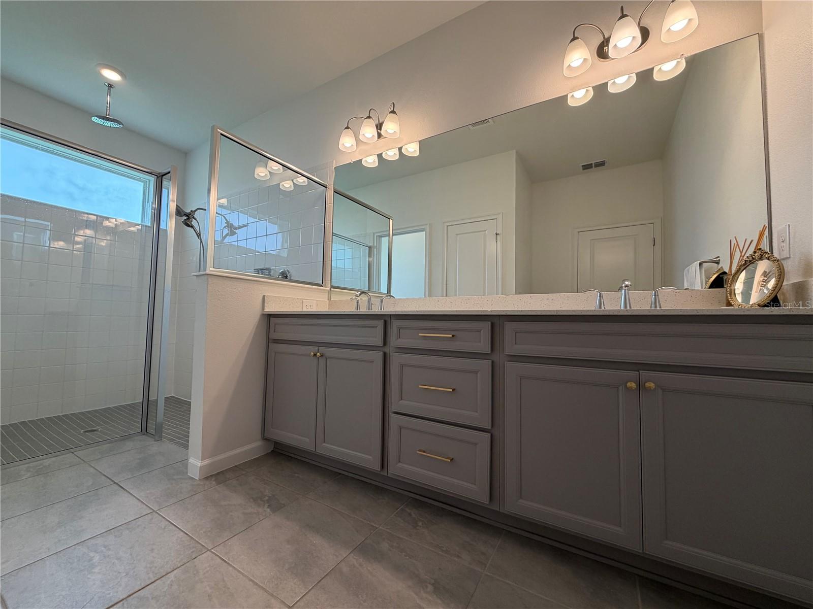 NORTH RIVER RANCH PH IB & ID EAST - Residential