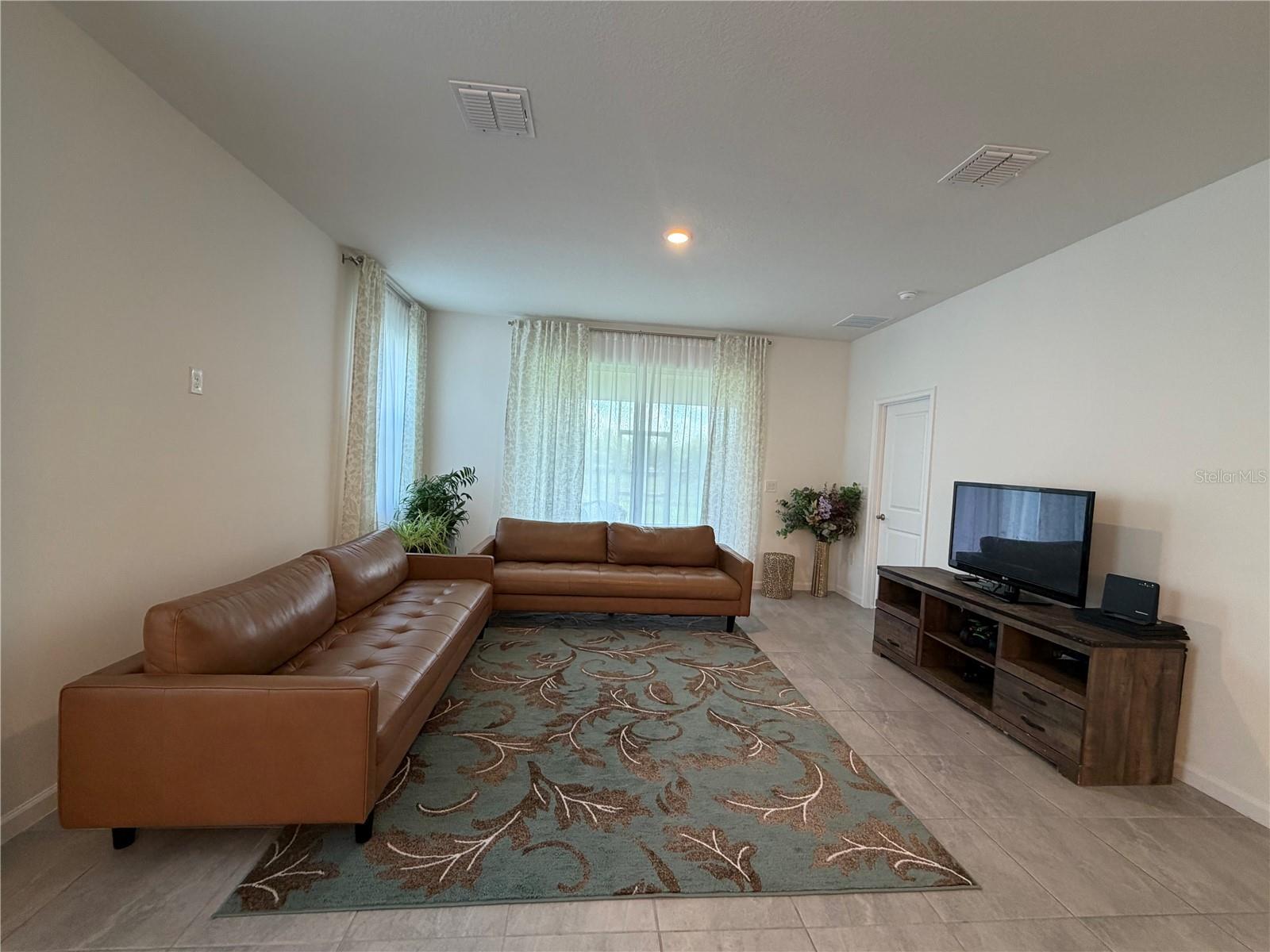 NORTH RIVER RANCH PH IB & ID EAST - Residential