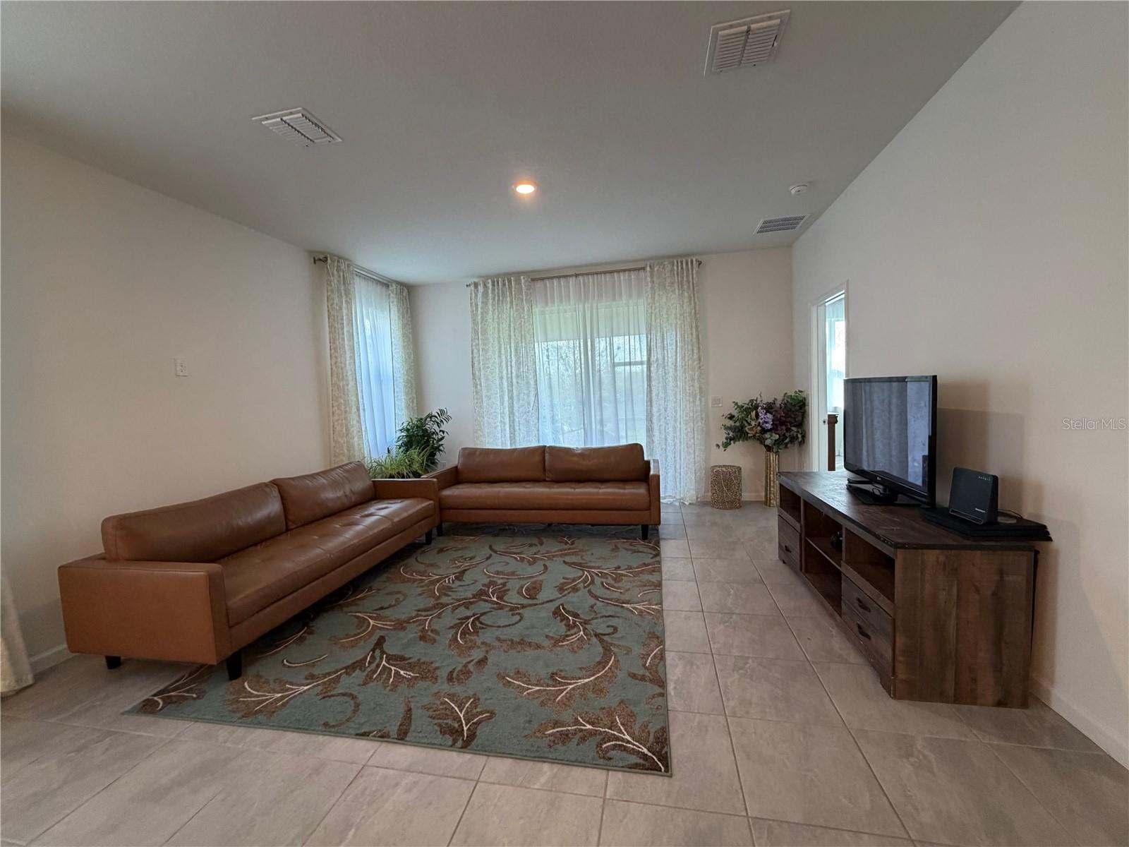 NORTH RIVER RANCH PH IB & ID EAST - Residential